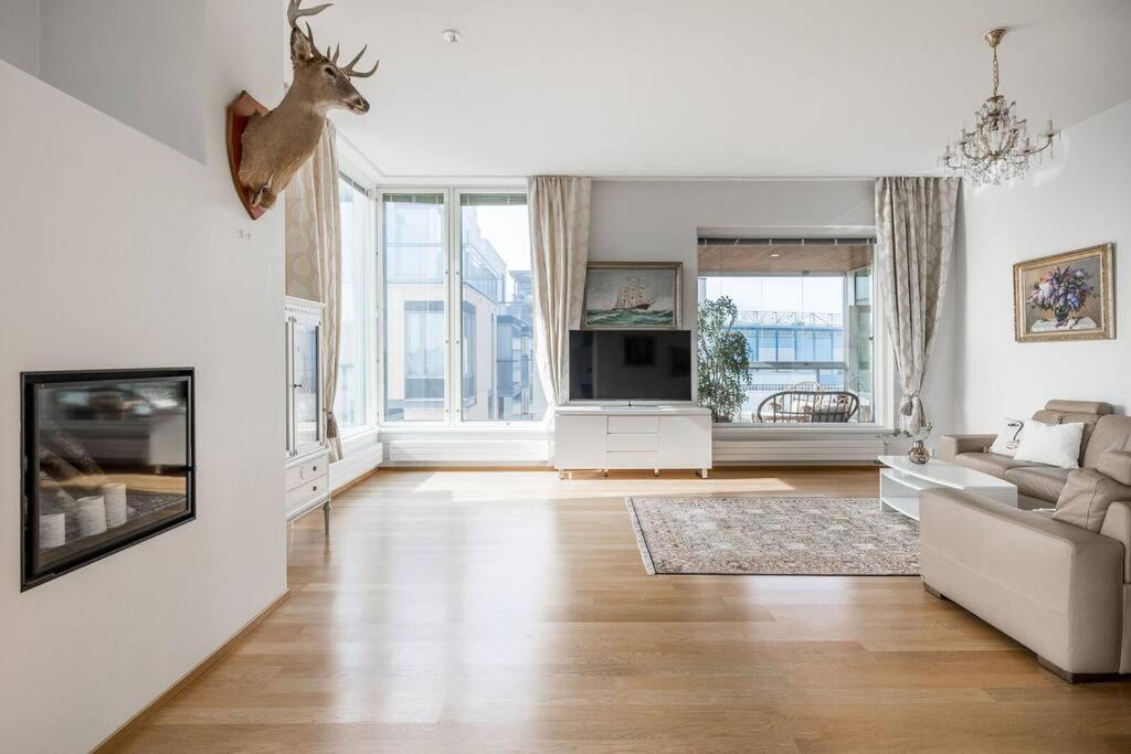 Spacious With Four Terrace, Sauna, Sea View *