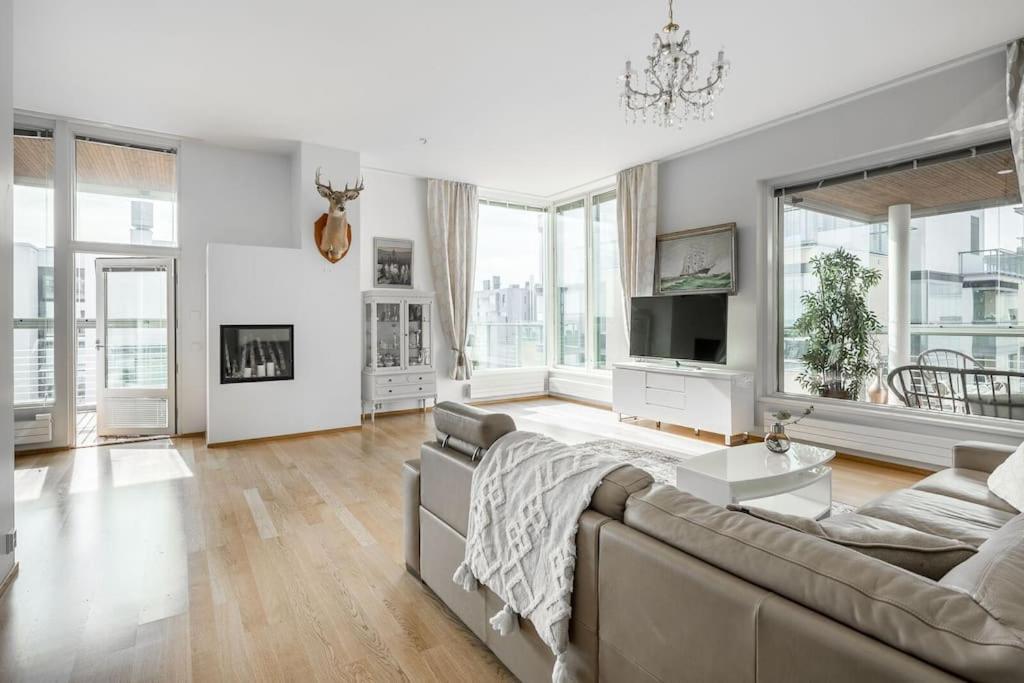 Spacious With Four Terrace, Sauna, Sea View Appartement *